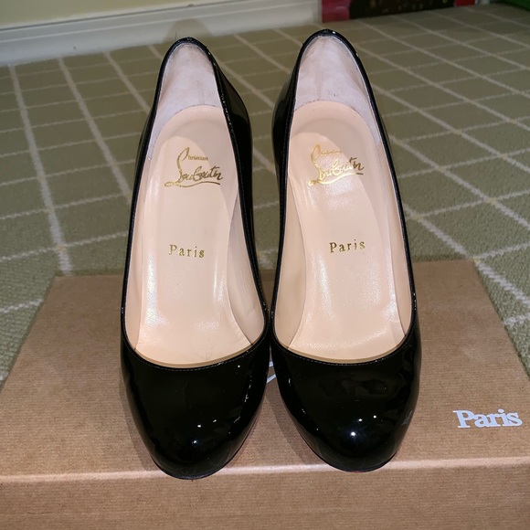 Christian Louboutin Shoes - Christian Louboutin Simple Pump